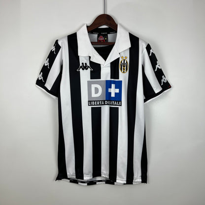 Juventus 99/00 Home