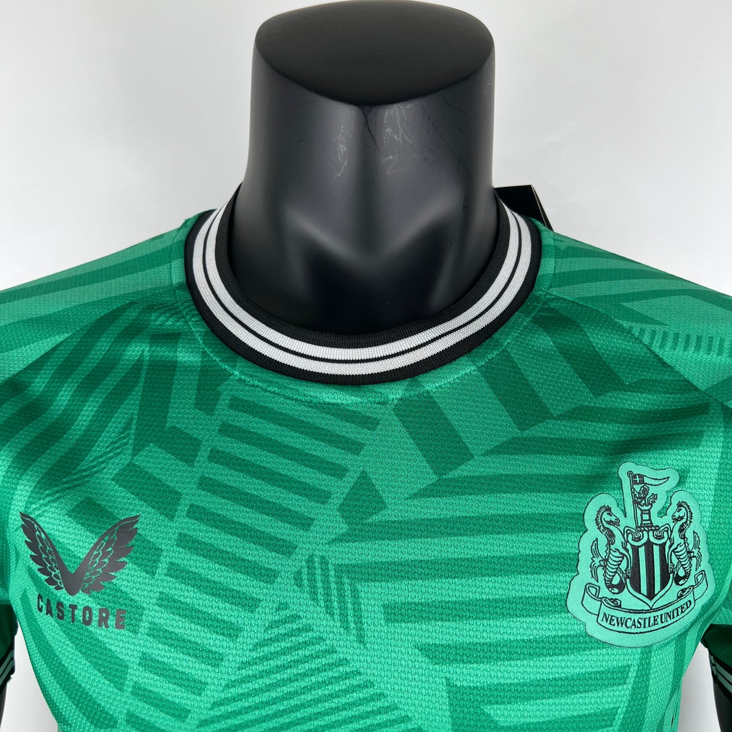 Newcastle 23/24 Away Player Version