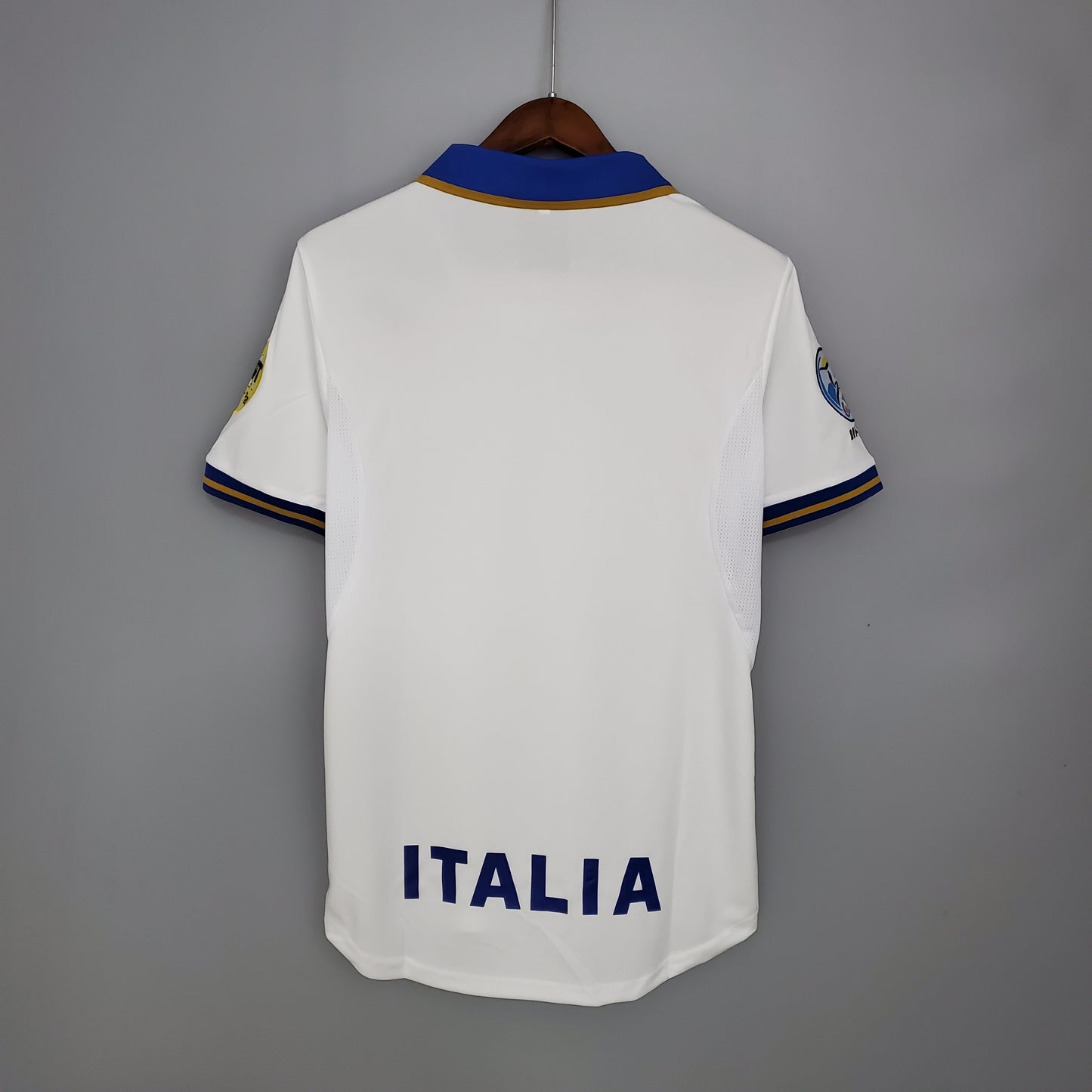 Italy 1996 Away