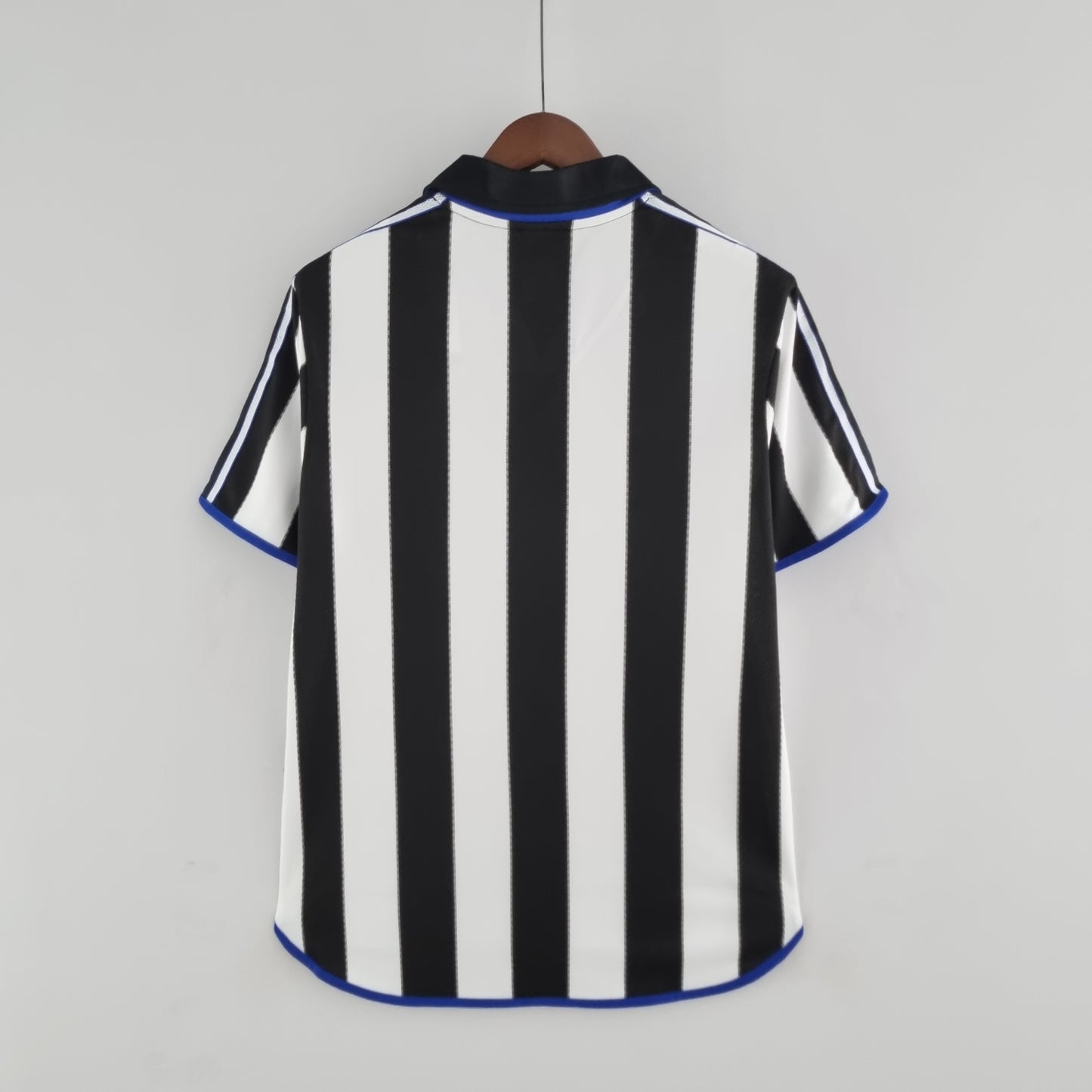 Newcastle 00/01 Home