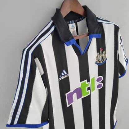 Newcastle 00/01 Home