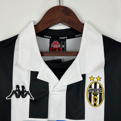 Juventus 99/00 Home Long Sleeve