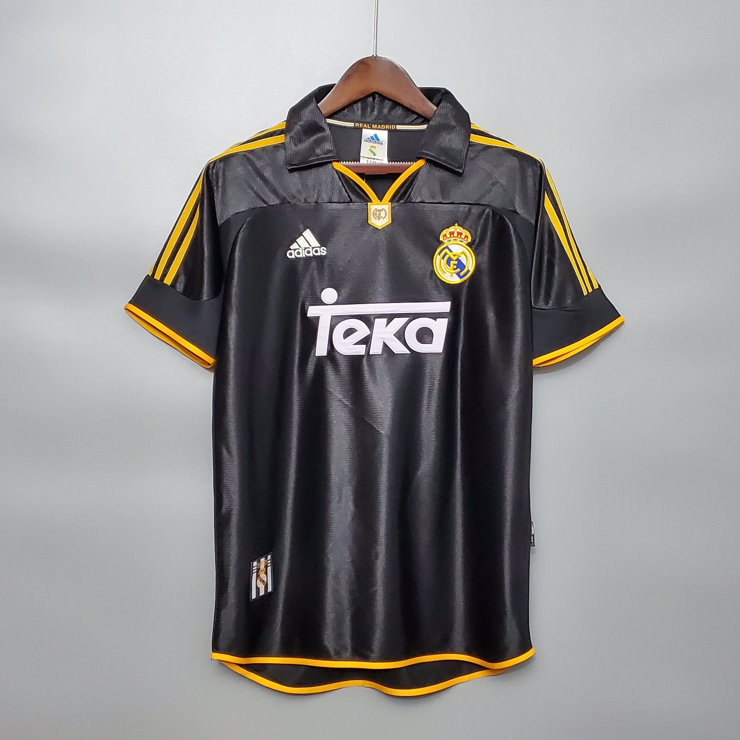 Real Madrid 98/00 Away