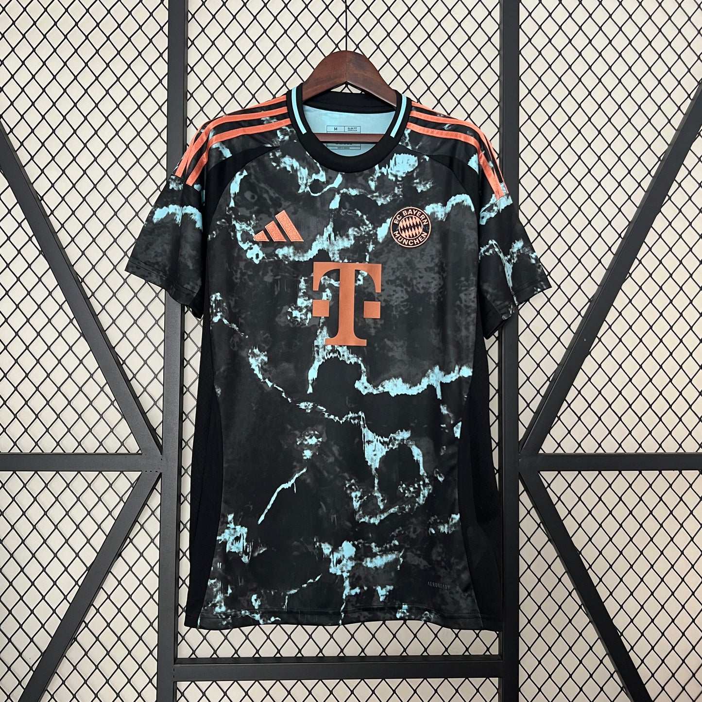 Bayern Munich 24/25 Away Shirt